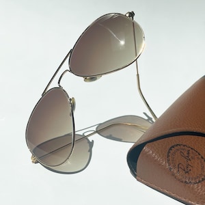 Vintage Ray-Ban Aviator Sunglasses, RB3025  W3234 - Rare 1980s Unisex Gold Frame