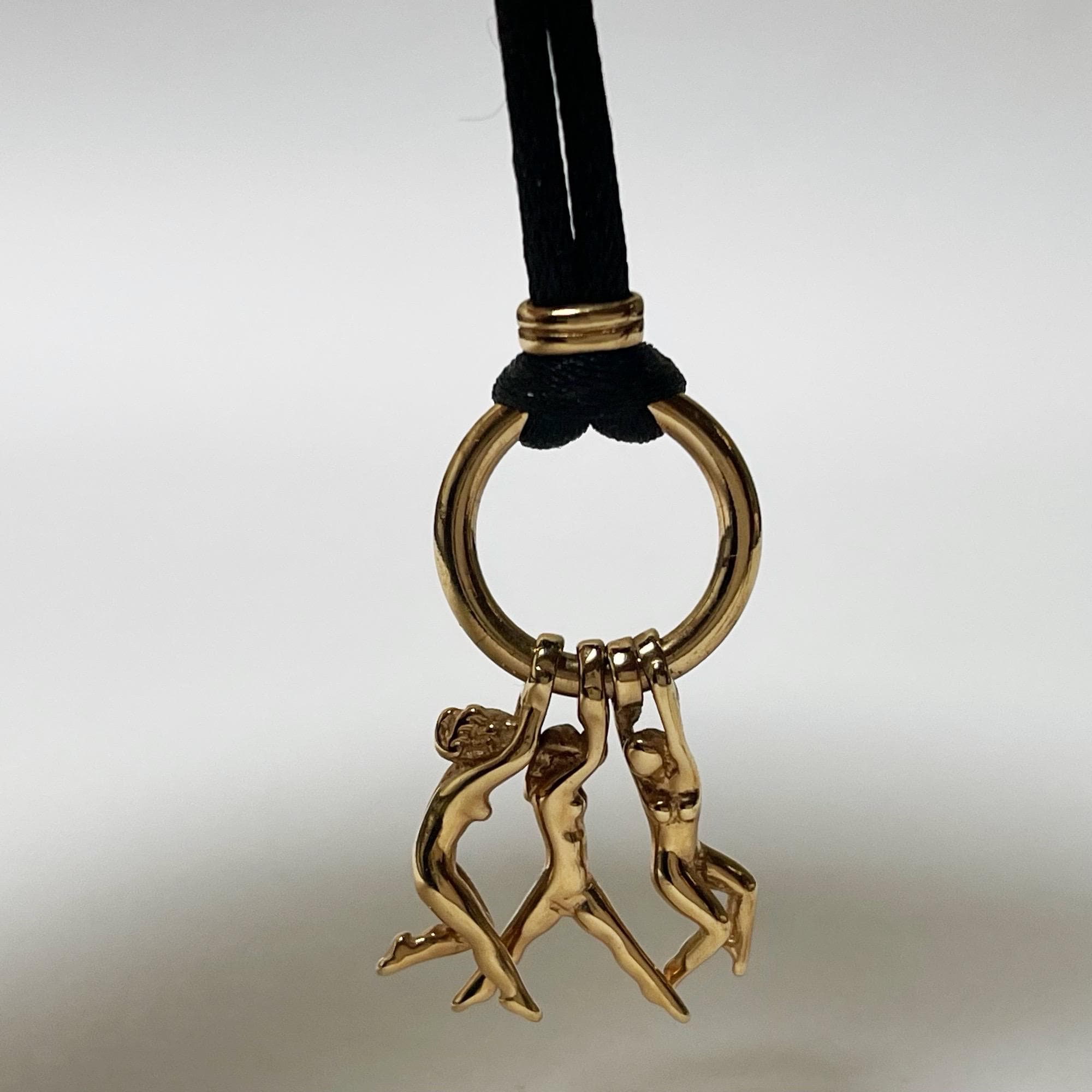 Collier sculpture Charles Jourdan avec pendentif France