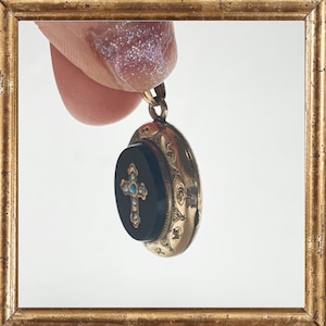 Edwardian Locket Medallion -  Onyx & Tiny Pearls - Antique Photo Holder - Victorian Reliquary Jewellery -  Sentimental Keepsake Gift