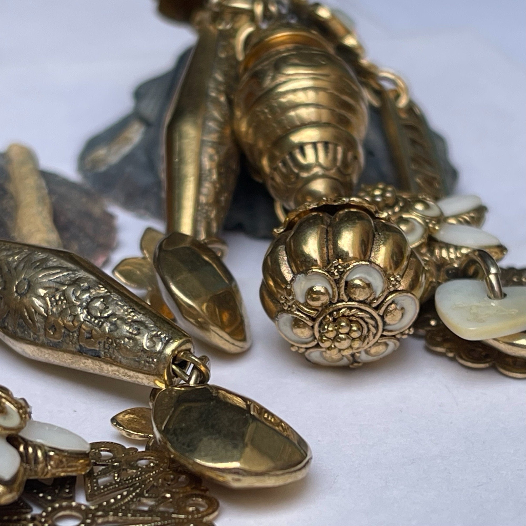 Boucles D'Oreilles Fantaisie Créateur "Les Gens Du Sud" - Cristal Blanc Sur Alliage - Fermoir à Clip - Occasion Bon État