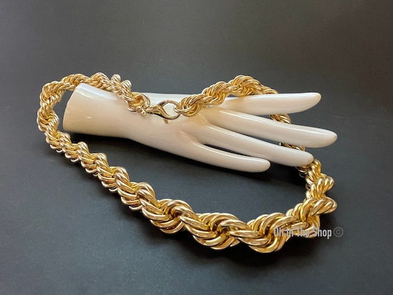 Chunky dior necklace deals