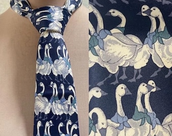 Vintage zijden stropdas René Chagal – gansprint, marineblauw en beige – vintage herenaccessoire