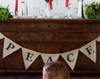 Burlap / Hessian PEACE bunting banner with heart. Home decor. Christmas decorations.