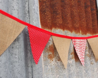 Rustic Burlap and Cotton Christmas Bunting. Hanging christmas decorations.