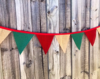 Rustic Burlap Christmas Bunting. Hanging christmas decorations.