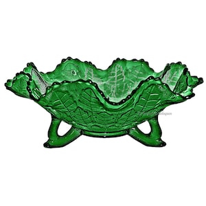 Fenton Green Large 10 1/2"  Crimped Leaf Tiers Bowl