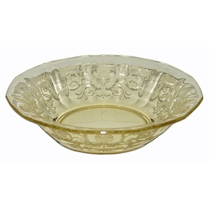 Fostoria Versailles Yellow #2375 - 7&quot; Coupe / Flared Soup Bowl - SCARCE
