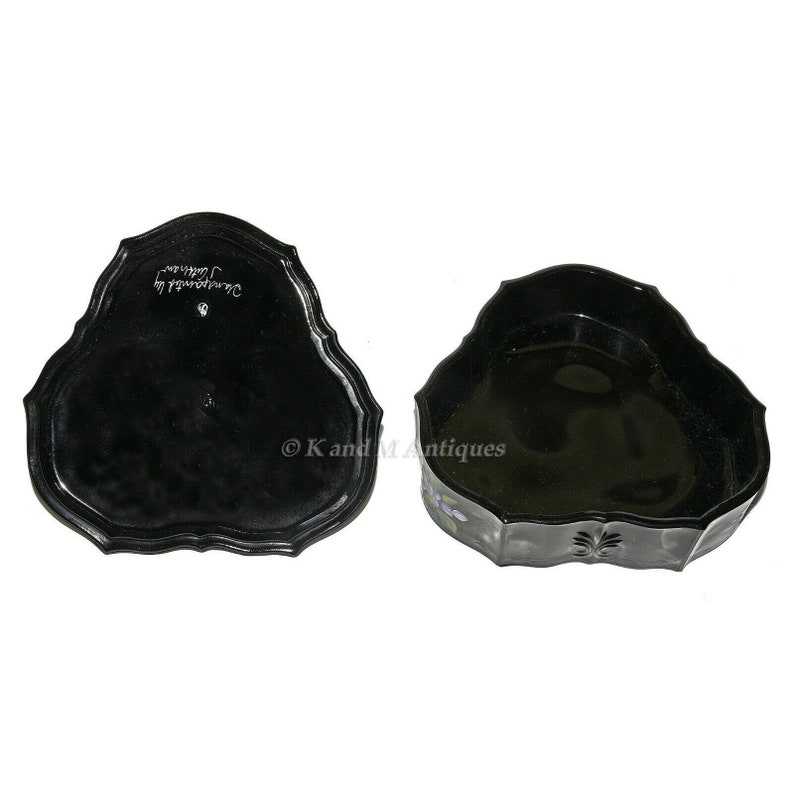 Fenton #7160QB Blue Hydrangeas on Black Covered Candy Box - Thumbnail 2