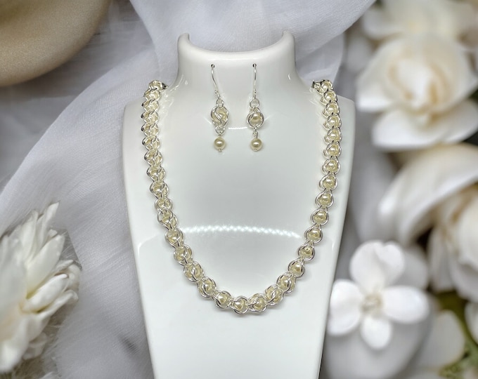 Captured Pearls Wedding Set