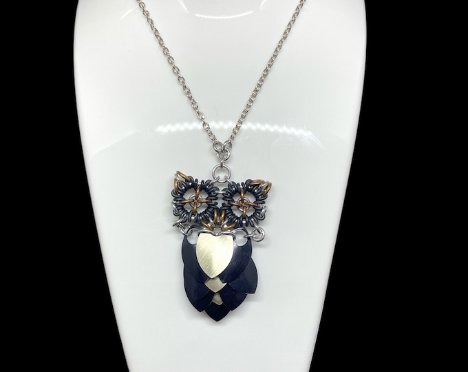 Revolution Owl Pendant Chain Maille Necklace