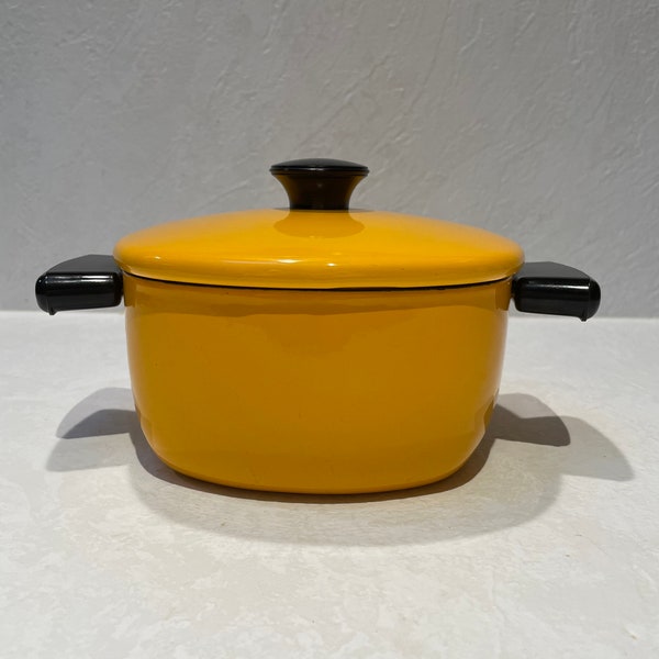 New Price!Vintage yellow/mango square pot with black handles kitchen cookware enamel apartment living enamelware display kitchenwares