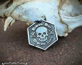 Memento Mori Memento Vivere Pendant