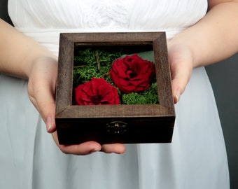 Natural flower ring bearer Wedding rings box with moss red wild preserved roses eucalyptus glass box dark walnut wood woodland rustic style