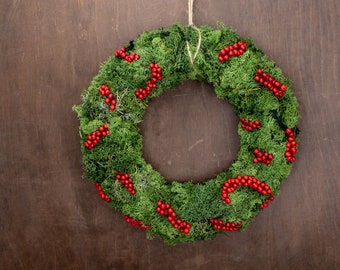 Moss Christmas Wreath: Natural Woodland Decor with Dried Berries