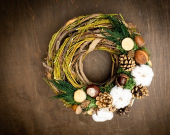 Rustic Woodland Christmas Wreath: Moss, Pine Cones & Cotton Bolls
