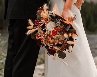 Fall sola flower wedding bouquet burnt orange brown ivory burgundy, dried flower autumn bouquet, preserved eucalyptus greenery skeleton leaf