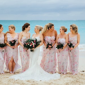 Real preserved flowers tropical cascading bouquet with pineapples proteas palms and monstera leaves, beach wedding, pink peach green bouquet image 7