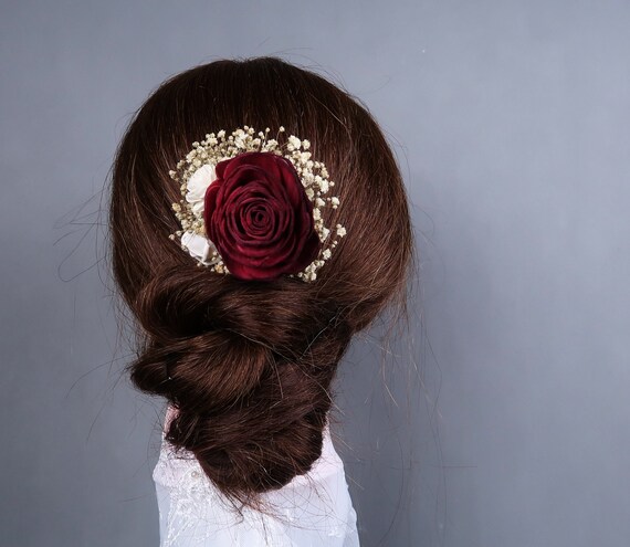 Burgundy Deep Red Rose Preserved Gypsophila Hair Comb Alternative Bride Rustic Woodland Sola Flower Hairpiece Bridal Accessory Gothic