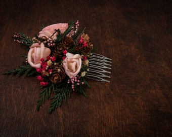 Woodland hair comb with pink sola flowers, preserved green thuja, heather, pink baby's breath, tiny cones, natural bridal hairpiece