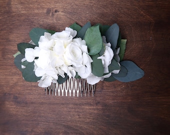 White hydrangea and roses Eucalyptus greenery wedding hair comb Preserved real flowers boho wedding Bridal hairpiece delicate romantic style