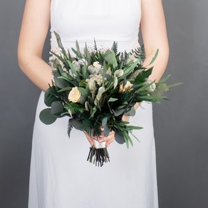 Woodland boho wedding bouquet, champagne real flowers and woodsy greenery eucalyptus ferns, realistic natural floral decoration