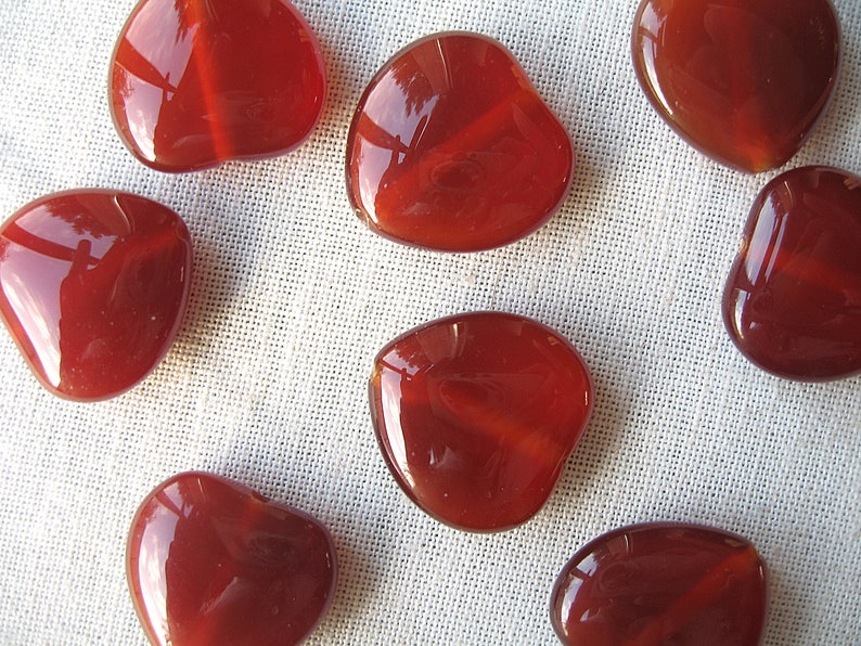 2 red agate heart beads 20x20mm