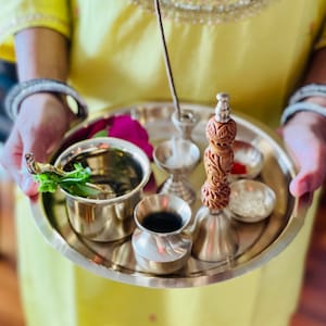 Puur bronzen Pooja Thali-set: 7-delige set