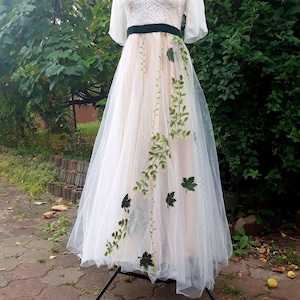 Robe de voile médiévale de mariage / Conte de fées / Elfe // Amour / Personnalisé / Cosplay / Spécial / Désherbage / Feuilles vertes