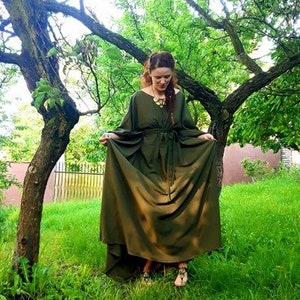 Roman Dress/ Ancient/ Festival Historic/ Weeding / Veil Fairytale / Custom/ Outfit image 3