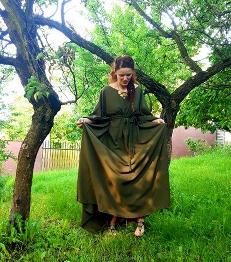Roman Dress/ Ancient/ Festival Historic/ Weeding / Veil Fairytale / Custom/ Outfit image 3