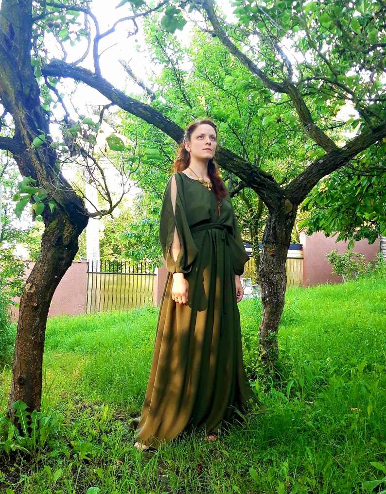 Roman Dress/ Ancient/ Festival Historic/ Weeding / Veil Fairytale / Custom/ Outfit image 1