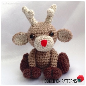 Noel the Reindeer Crochet Pattern – Amigurumi Christmas Decoration (PDF Pattern in English Only)