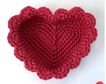 Heart Basket & Coasters Crochet Pattern – Valentine’s Day Gift (PDF Download in English Only)