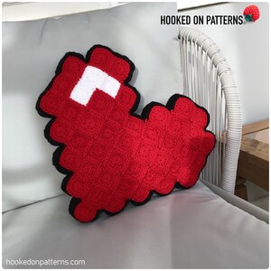 Pixel Heart Pillow Crochet Pattern PDF Download in ENGLISH ONLY Crochet your own Heart Shaped Cushion for Valentine's Day image 5
