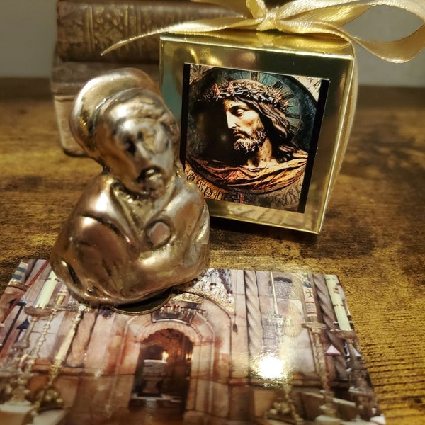 Jesus Sculpture with reliquary Stone from Tomb of Jesus Renovation Church of the Holy Sepulchre