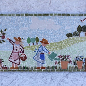 Tableau Scène de jardin naïve en micro mosaïque avec paysage en arrière plan image 5