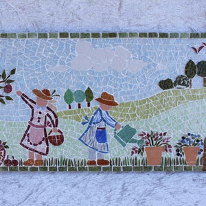 Tableau Scène de jardin naïve en micro mosaïque avec paysage en arrière plan image 4