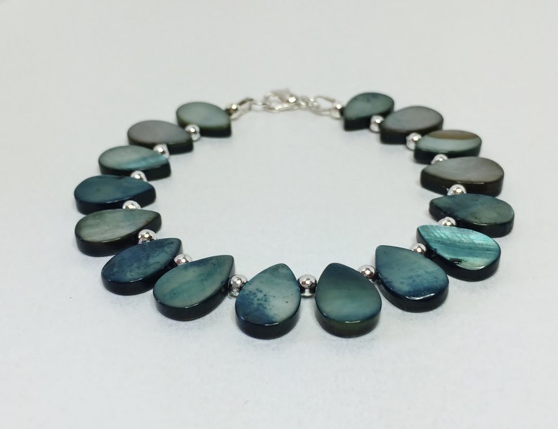 Peacock Shell Pearl Bracelet Grey Pearl Drop Bracelet Gemstone Bracelet Shell Teardrop Pearl Jewellery Natural Stone Bracelet