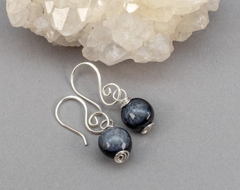 Black Stone Earrings, Agate Pebble Earrings, White and Black, Rustic Earrings, Black Agate Silver Earrings, Gift for Woman