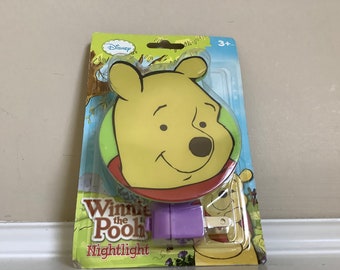 VTG New! Winnie the Pooh NIGHTLIGHTS Disney for children 3+ Bulb Included.