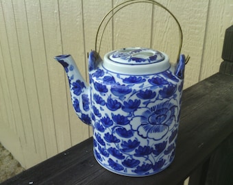 Lovely, White and Blue Floral Covered Tea Pot.