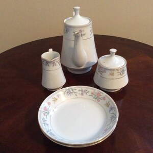 Tienshan Jardin China Set: Floral Coffee Pot, Creamer, Sugar, Bowls