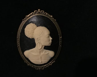 Lovely African American Ivory Color and Black Cameo Brooche with Antique Bronze Pendant, Jewelry Supply.