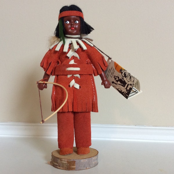 Authentic American Indien Art Eskimo Native Doll w/Tags, Canada.