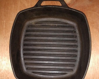 Lodge 10" Cast Iron Square Grill Pan  ~ Vintage Cookware ~ Cast Iron ~