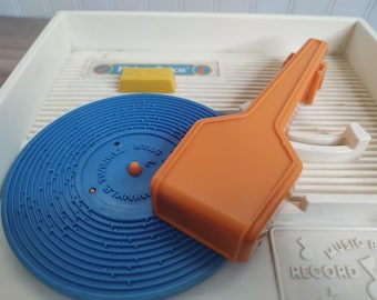 Fisher Price Music Box Record Player~ Vintage Wind up Musical Toy