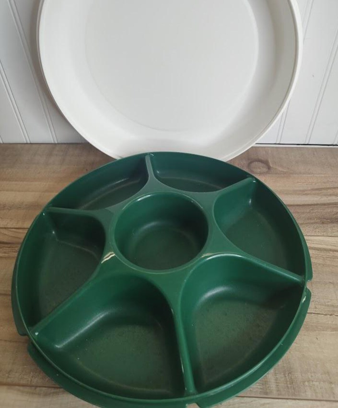 Tupperware Center Vintage Tupperware Extra Large Serving Center Green/white Color 1665 - Etsy