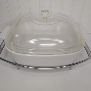 CorningWare MW-A-10 Microwave Browning Dish with Lid and Trivet