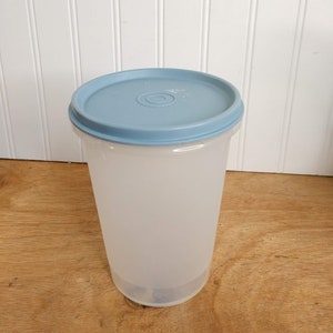 Tupperware Handolier Canister 321