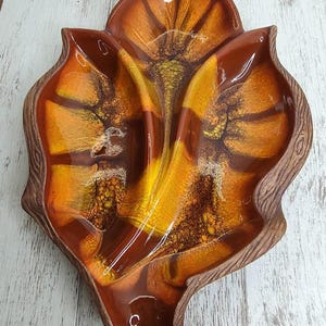 Vintage Sequoia Ware #603 USA Cafifornia Pottery Leaf Divided Dish ~ MCM Decor